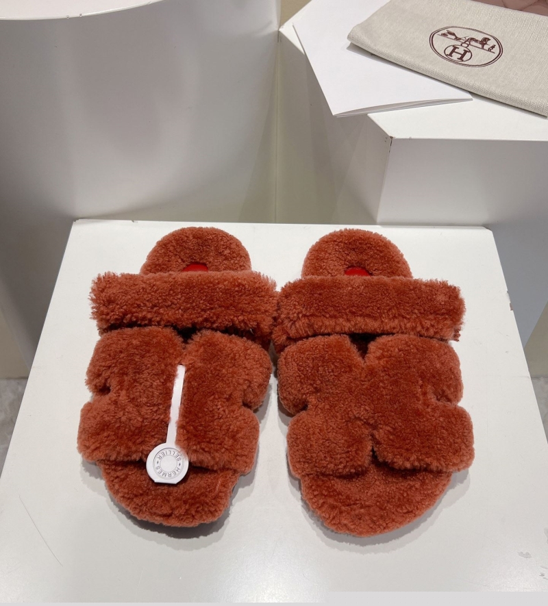 H**mes slippers